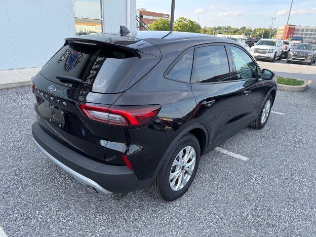 Certified 2025 Ford Escape Active FWD image 8