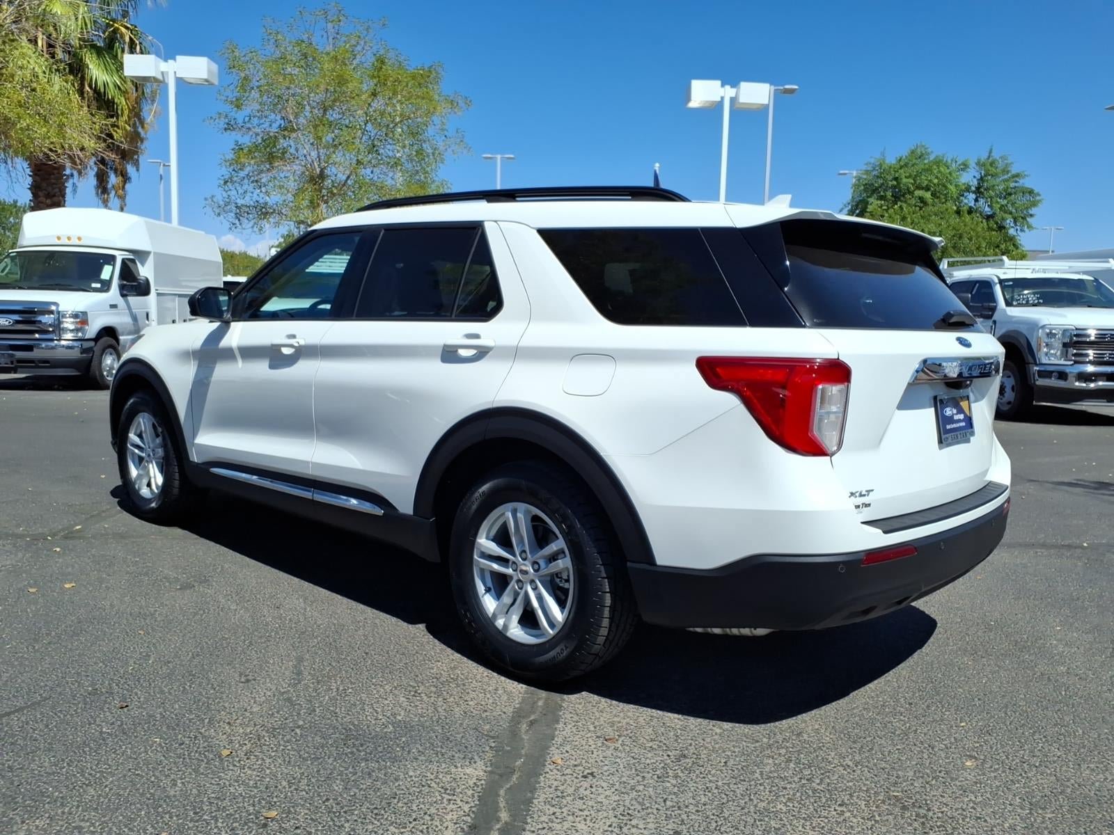 Certified 2023 Ford Explorer XLT RWD image 6