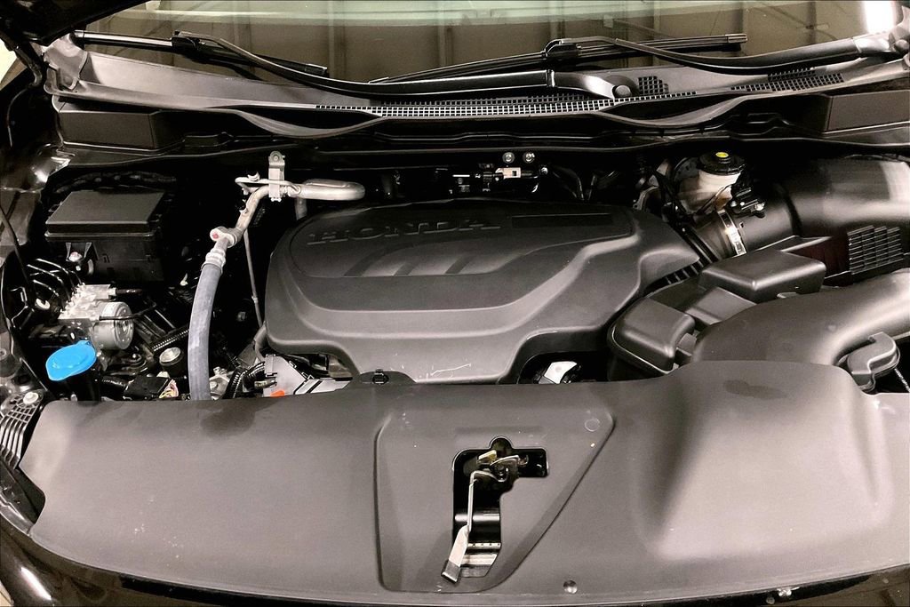 Used 2025 Honda Odyssey Sport-L image 12