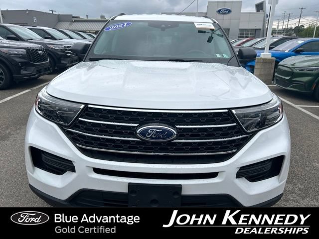 Certified 2021 Ford Explorer XLT AWD/4WD image 3