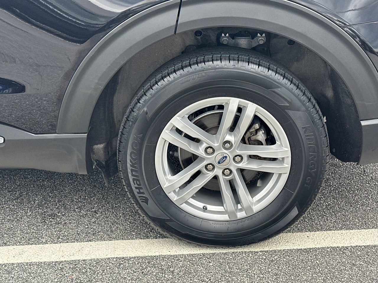 Certified 2022 Ford Explorer XLT w/ Equipment Group 202A image 22