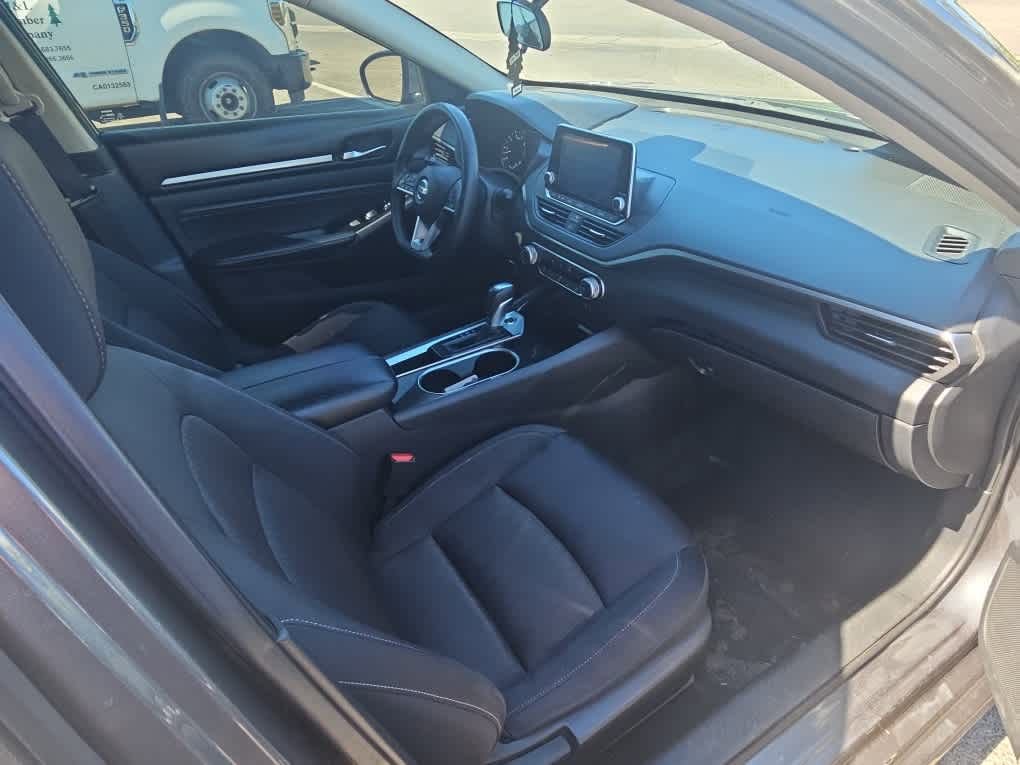 Used 2021 Nissan Altima 2.5 SV FWD image 13