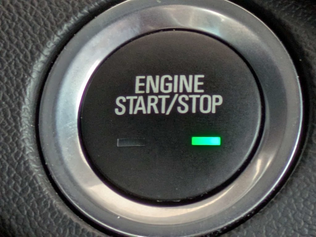 Used 2024 Chevrolet Equinox RS FWD image 31