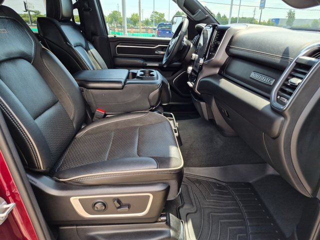 Used 2024 RAM 1500 Laramie AWD/4WD image 38