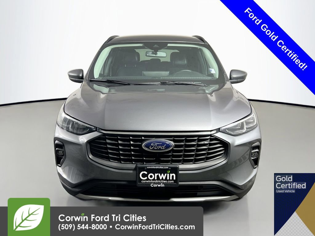 Certified 2025 Ford Escape Platinum AWD/4WD image 4