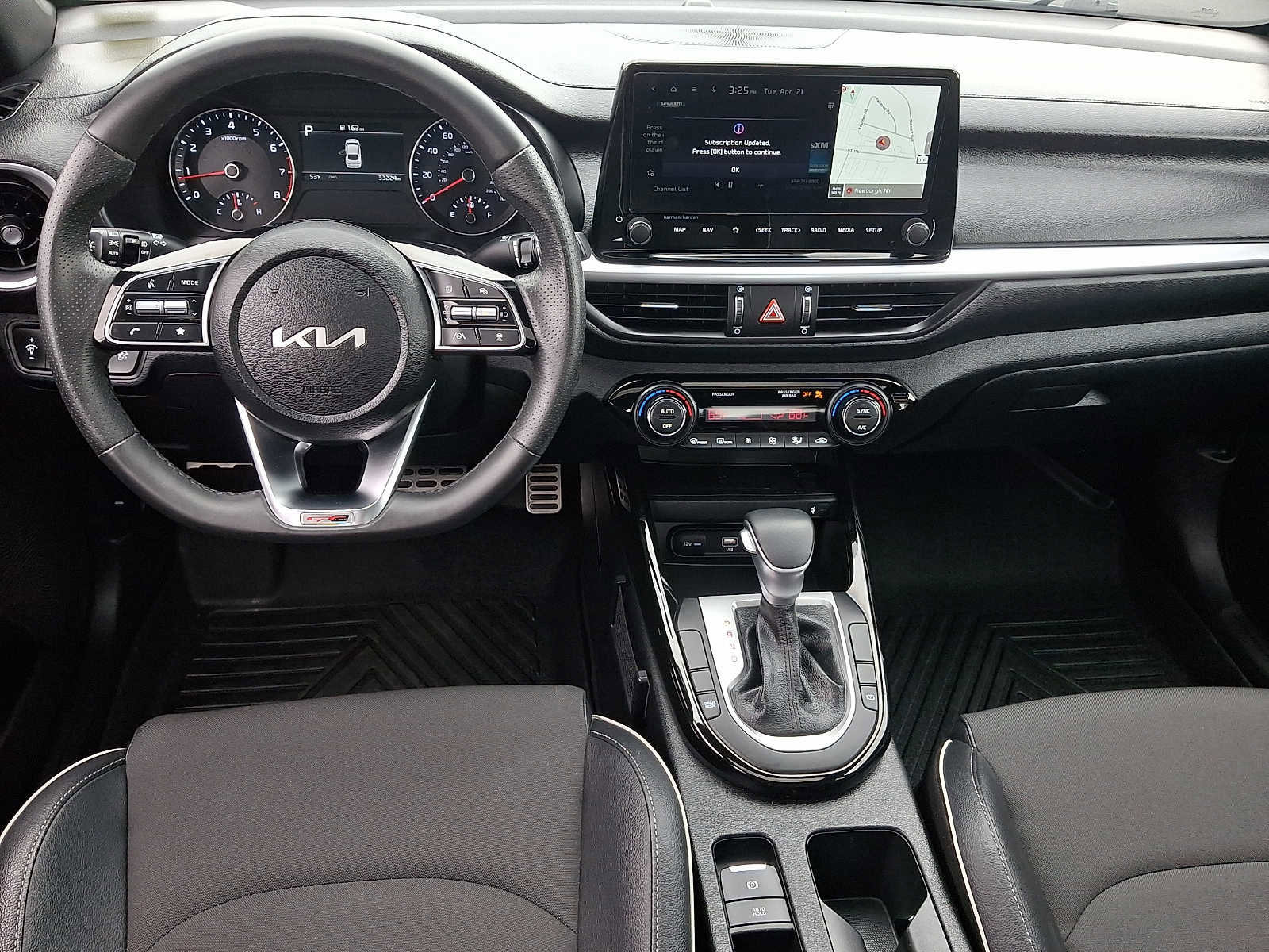 Used 2024 Kia Forte GT-Line w/ GT-Line Premium Package image 11