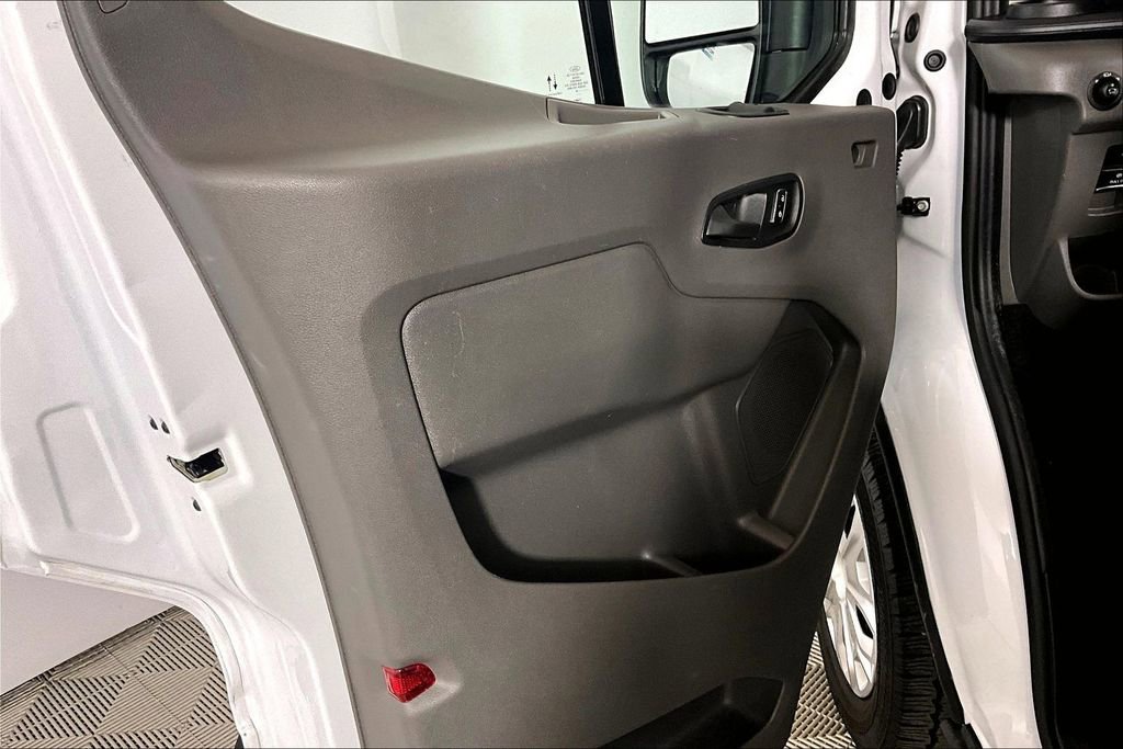 Certified 2024 Ford Transit 350 XLT RWD image 17