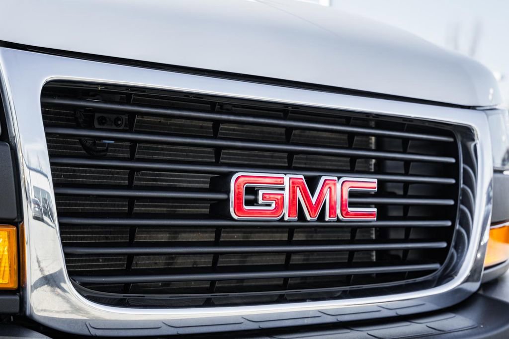 Used 2024 GMC Savana 2500 w/ Driver Convenience Package image 11