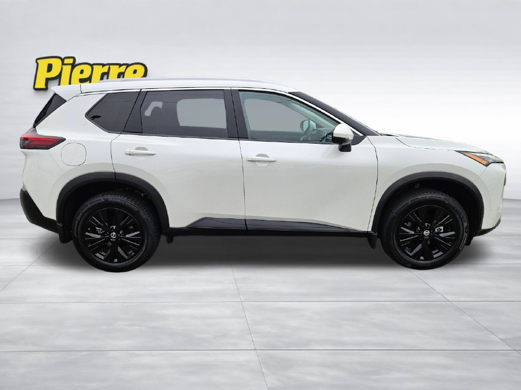 Used 2021 Nissan Rogue SV FWD image 6