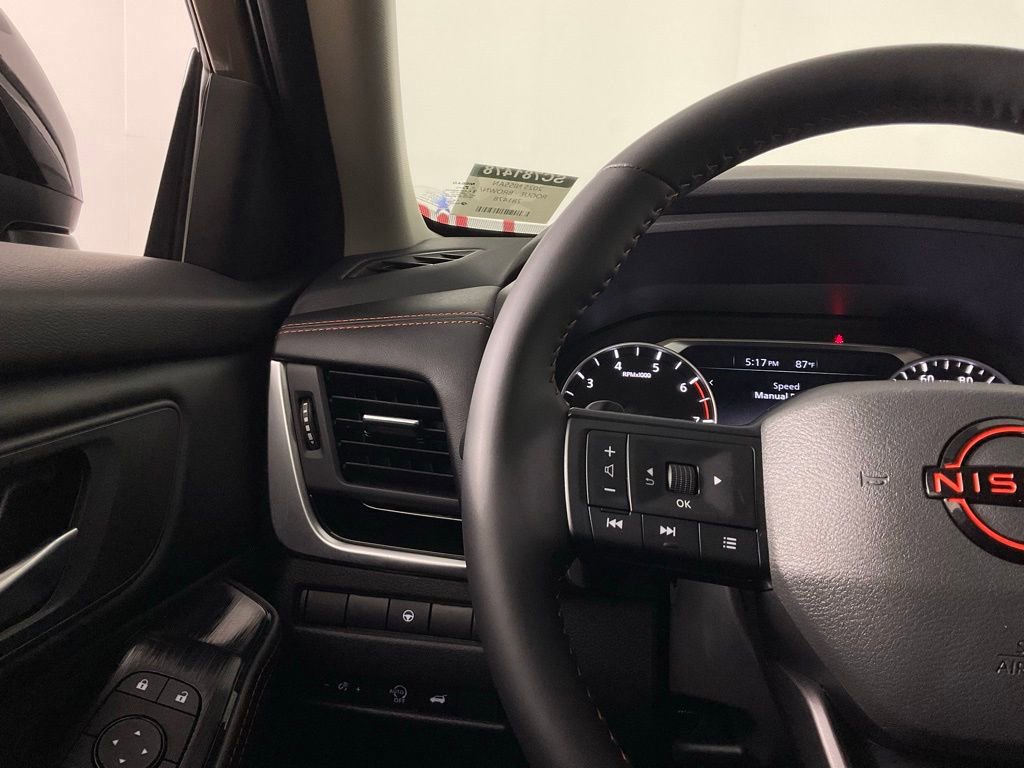 Used 2025 Nissan Rogue SV AWD/4WD image 24