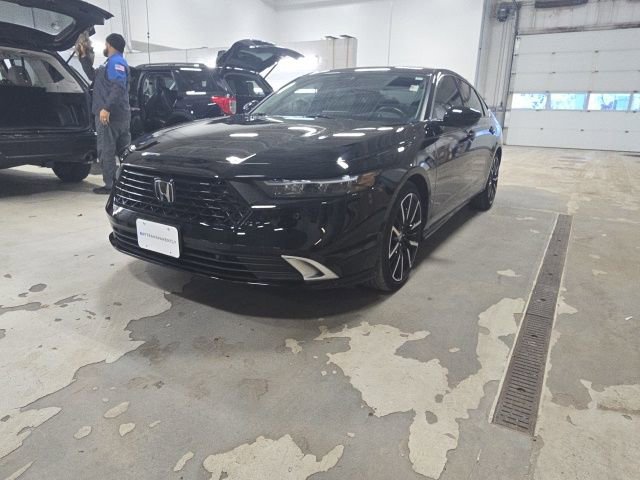 Used 2023 Honda Accord Touring image 7