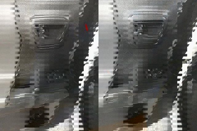 Used 2021 Toyota Tacoma SR image 8