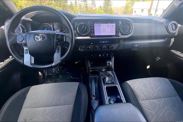 Used 2022 Toyota Tacoma TRD Off-Road AWD/4WD image 16