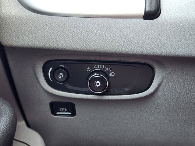 Used 2024 GMC Terrain SLE w/ Fleet Convenience Package FWD image 22