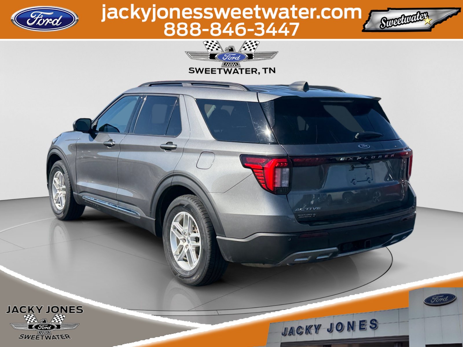 Certified 2025 Ford Explorer Active w/ Active Comfort Package RWD image 3