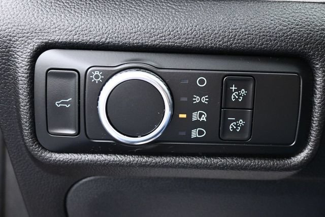 Certified 2023 Ford Explorer XLT RWD image 24