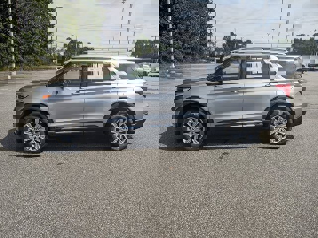 Certified 2022 Ford Explorer Limited w/ Limited Technology Package image 7