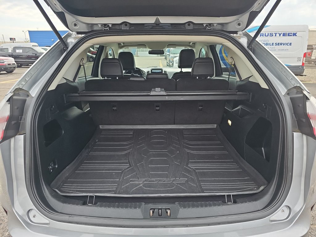 Certified 2022 Ford Edge SEL w/ Cargo Accessory Package AWD/4WD image 12