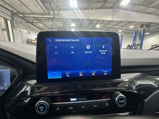 Certified 2025 Ford Escape ST-Line FWD image 16
