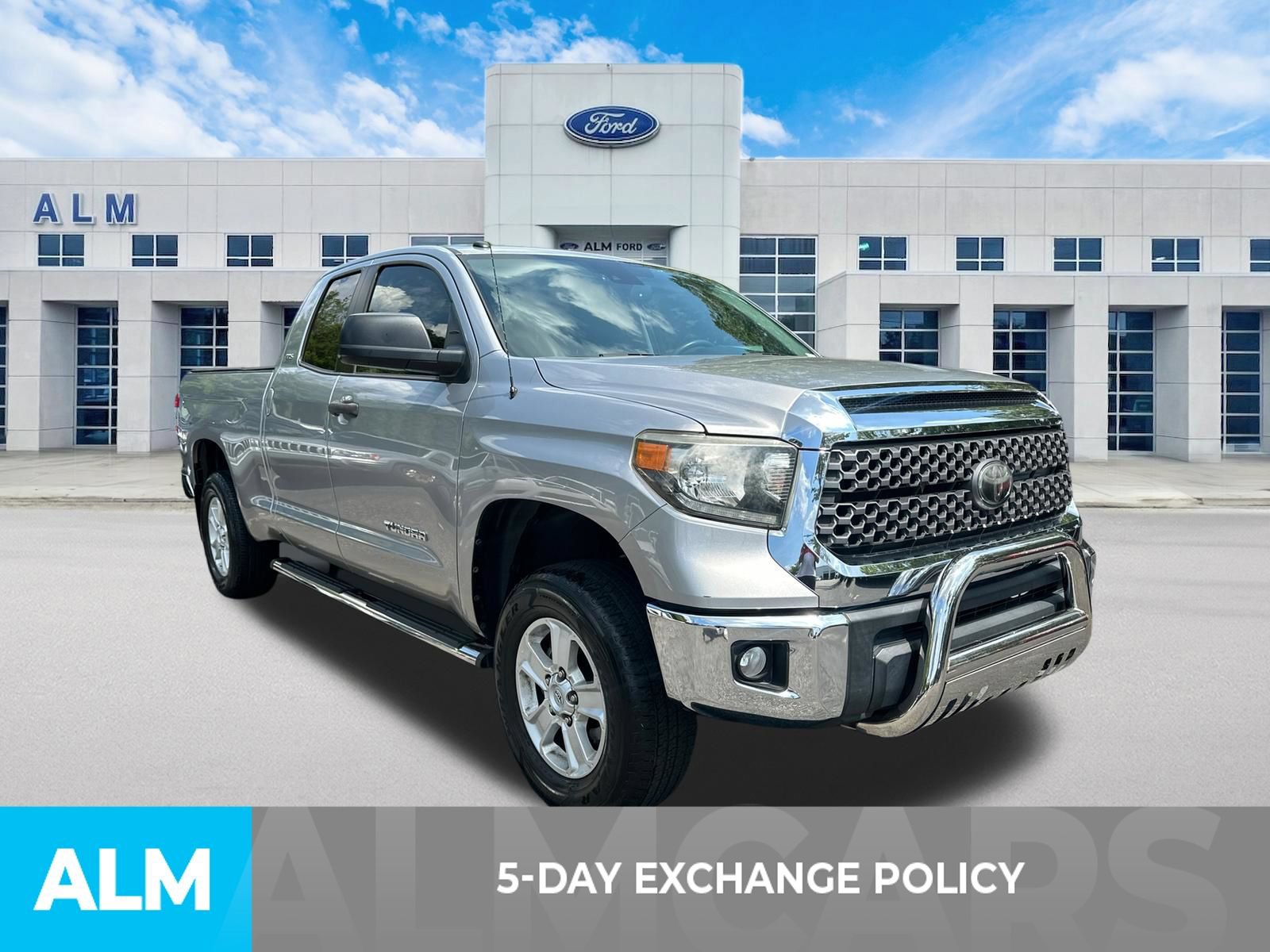 Used 2018 Toyota Tundra SR5 w/ SR5 Upgrade Package RWD image 3