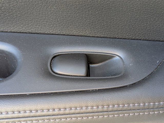 Used 2020 Nissan Rogue S w/ Special Edition Package image 29