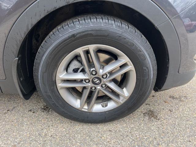 Used 2017 Hyundai Santa Fe Sport image 8