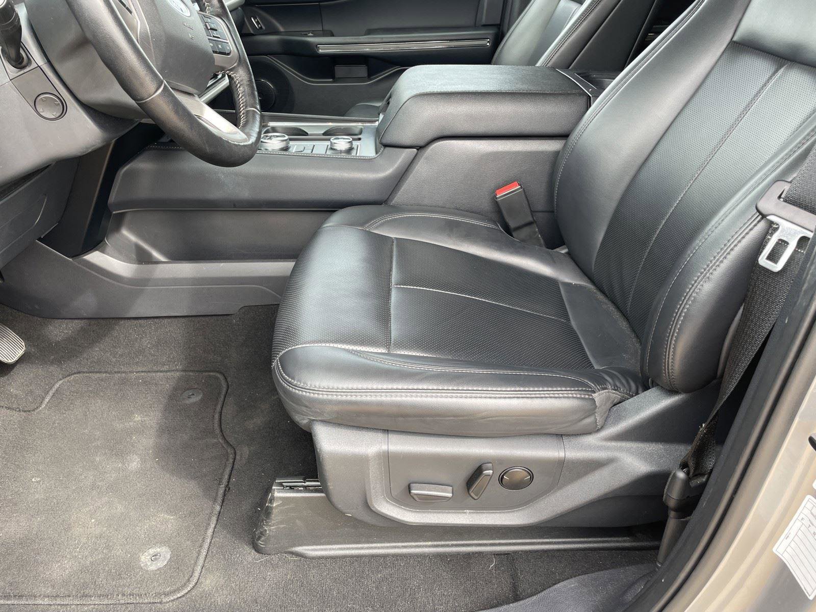 Certified 2024 Ford Expedition Max XLT image 12