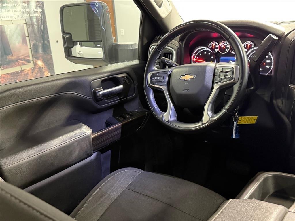 Used 2023 Chevrolet Silverado 2500 LT image 12