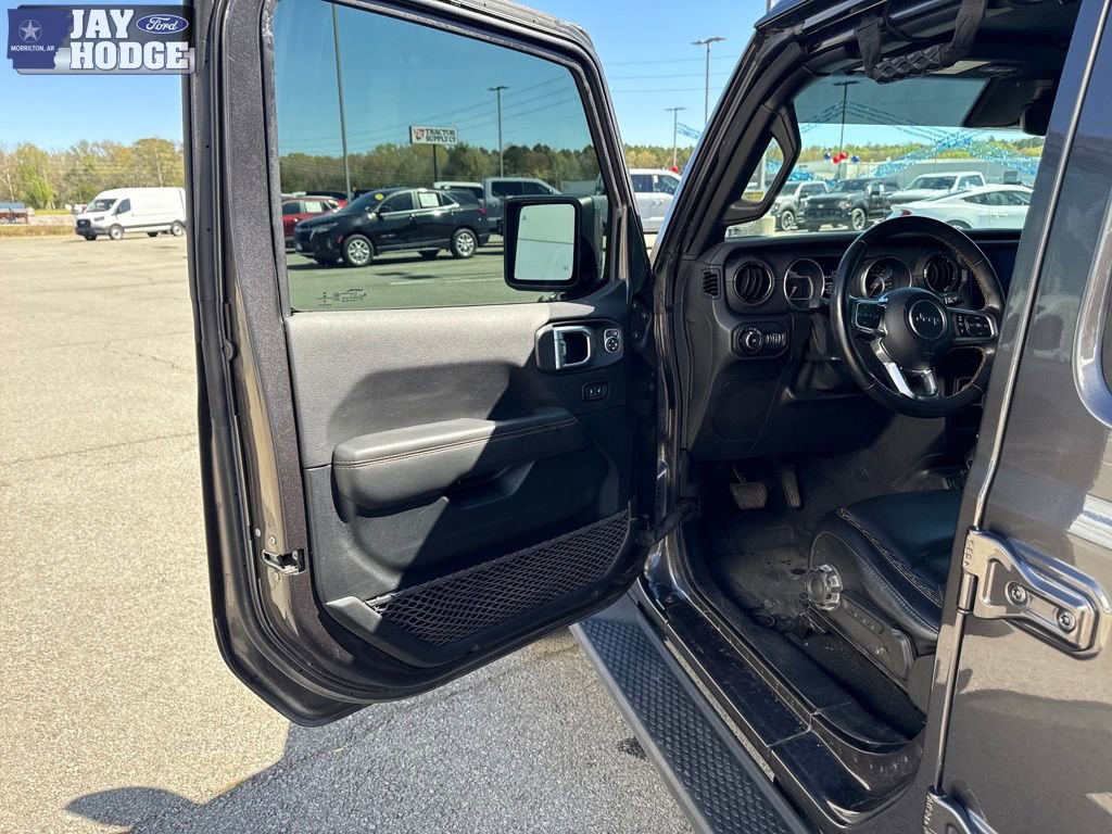Used 2021 Jeep Wrangler Unlimited Sahara image 11