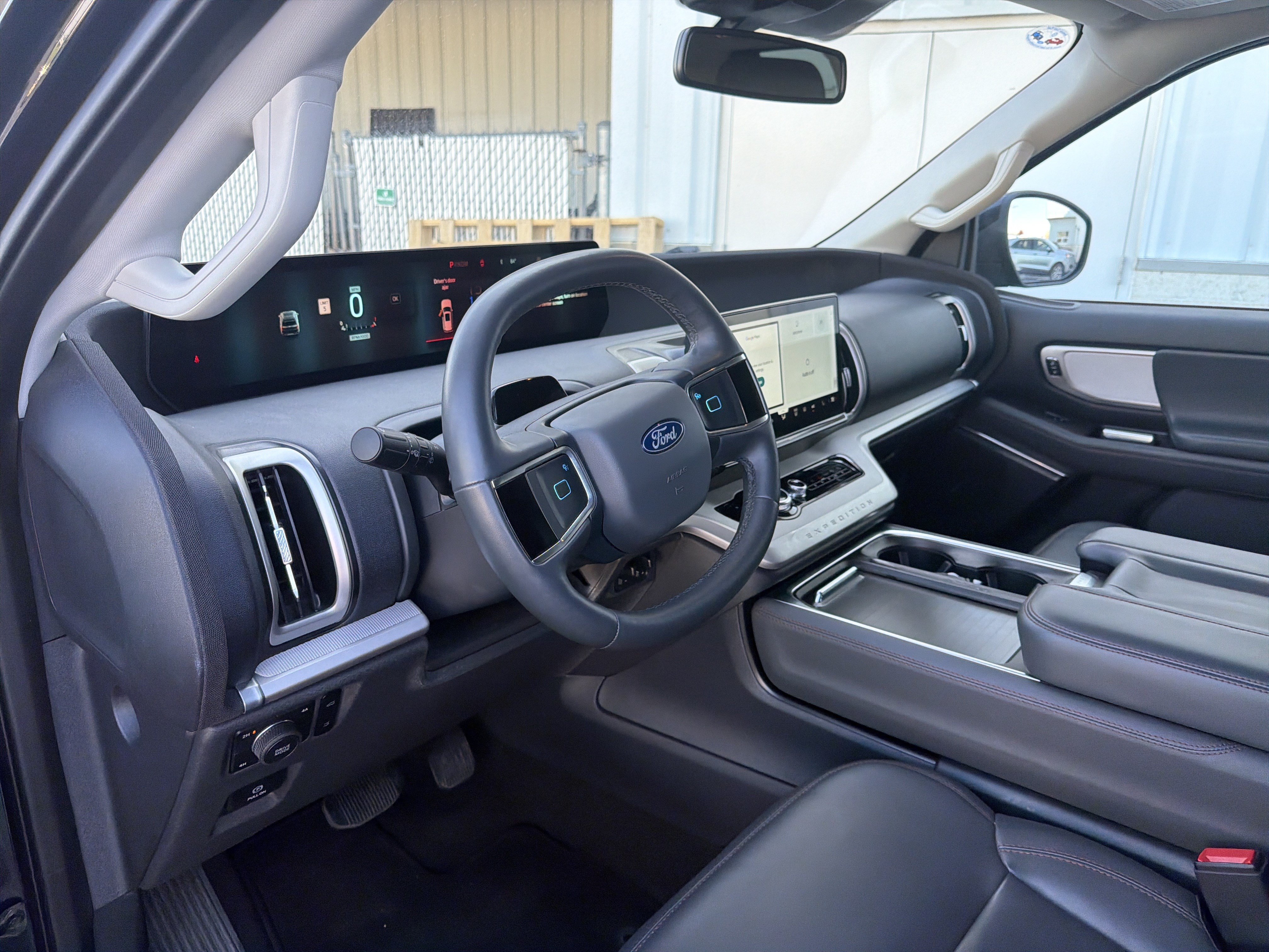 Certified 2025 Ford Expedition Active AWD/4WD image 19