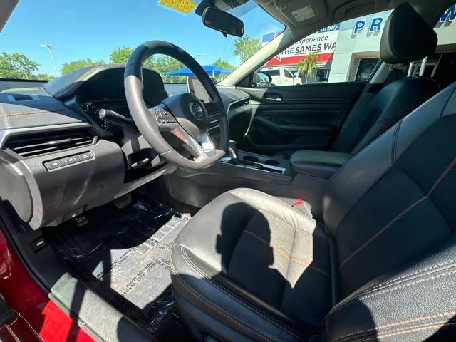 Used 2022 Nissan Altima 2.5 SR FWD image 13