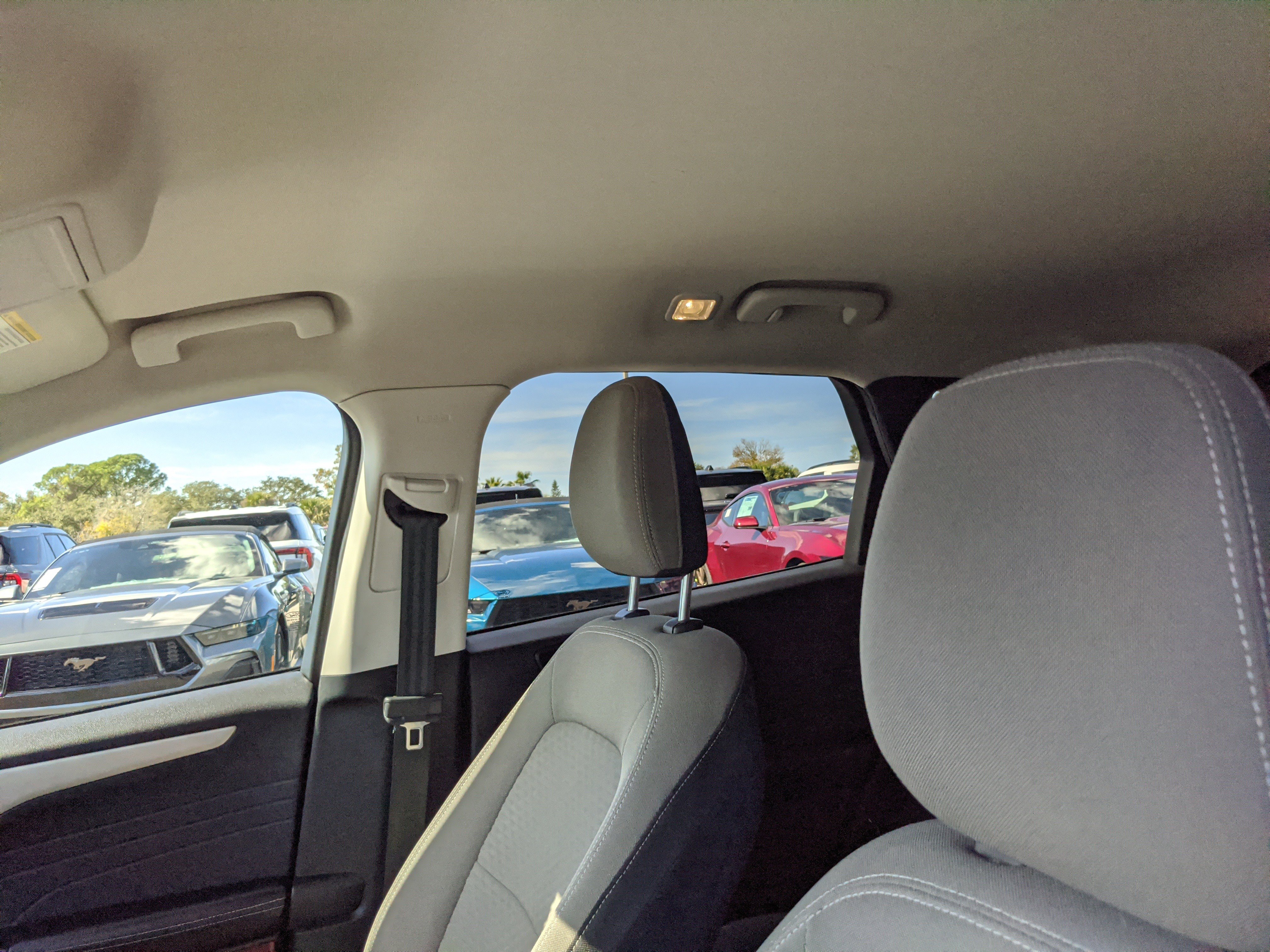 Certified 2022 Ford Escape SE w/ SE Sport Appearance Package image 26