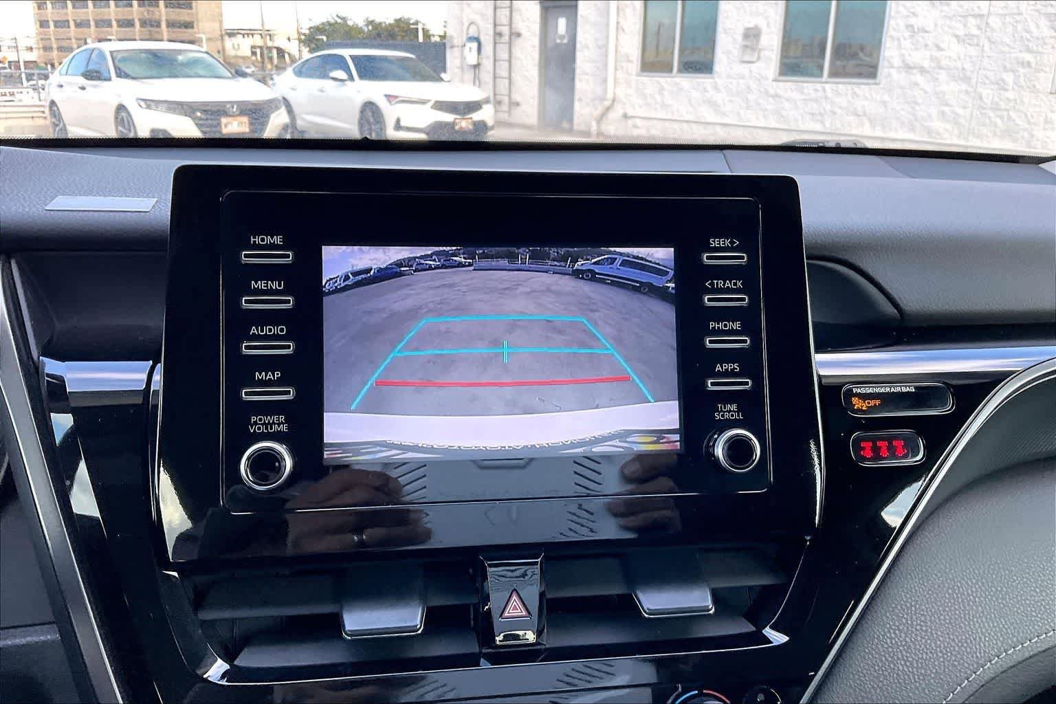 Used 2022 Toyota Camry SE FWD image 26