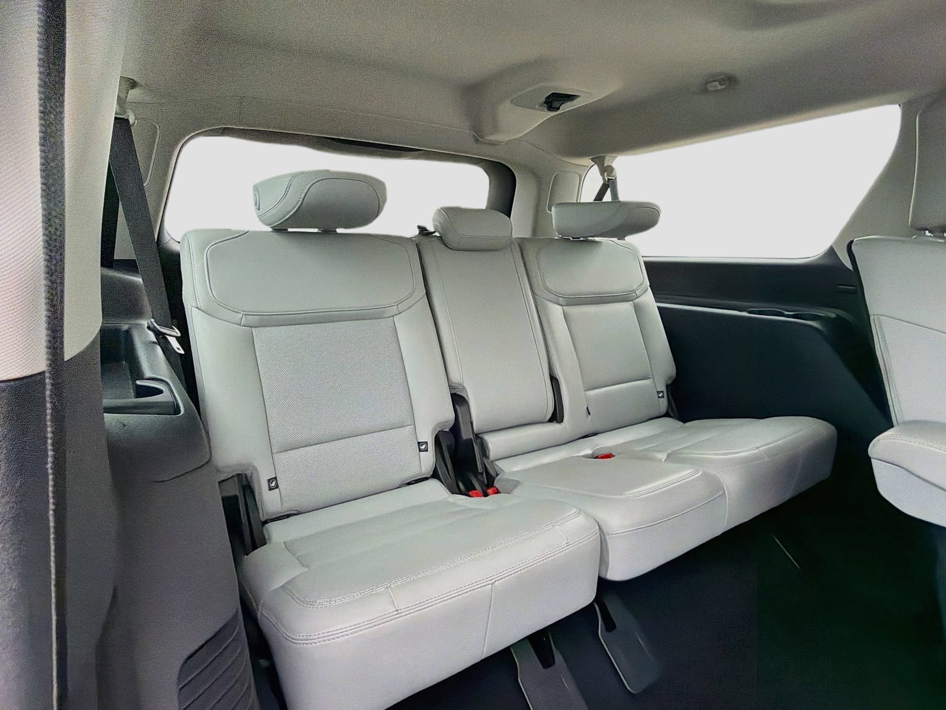 Certified 2025 Ford Expedition Max Platinum w/ Driver's Package AWD/4WD image 31