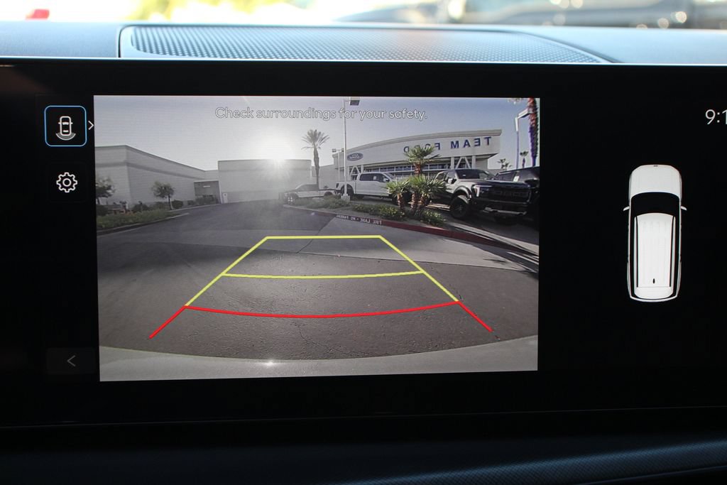 Used 2025 Hyundai Santa Fe SEL FWD image 32