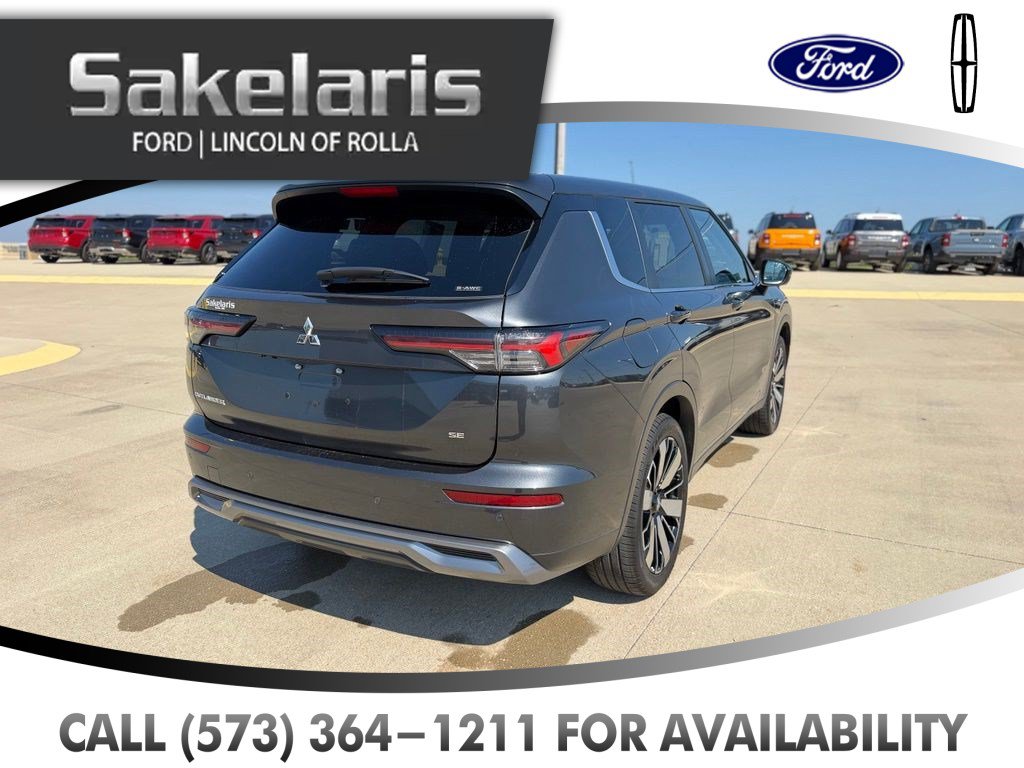 Used 2025 Mitsubishi Outlander AWD image 5