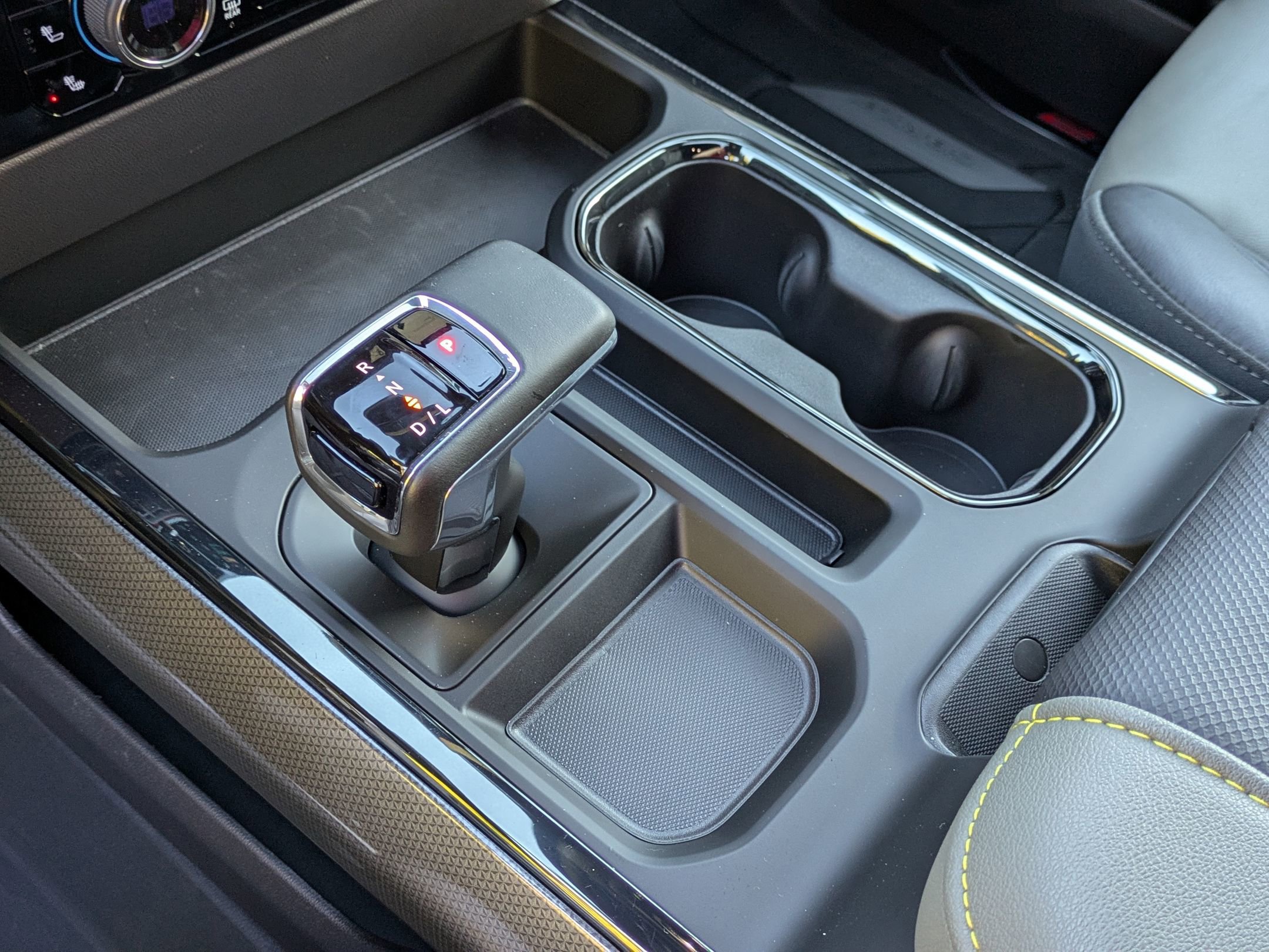 Used 2024 Chevrolet Silverado 1500 ZR2 w/ Technology Package image 28