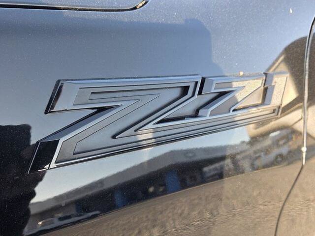 Used 2023 Chevrolet Silverado 1500 Custom Trail Boss AWD/4WD image 17