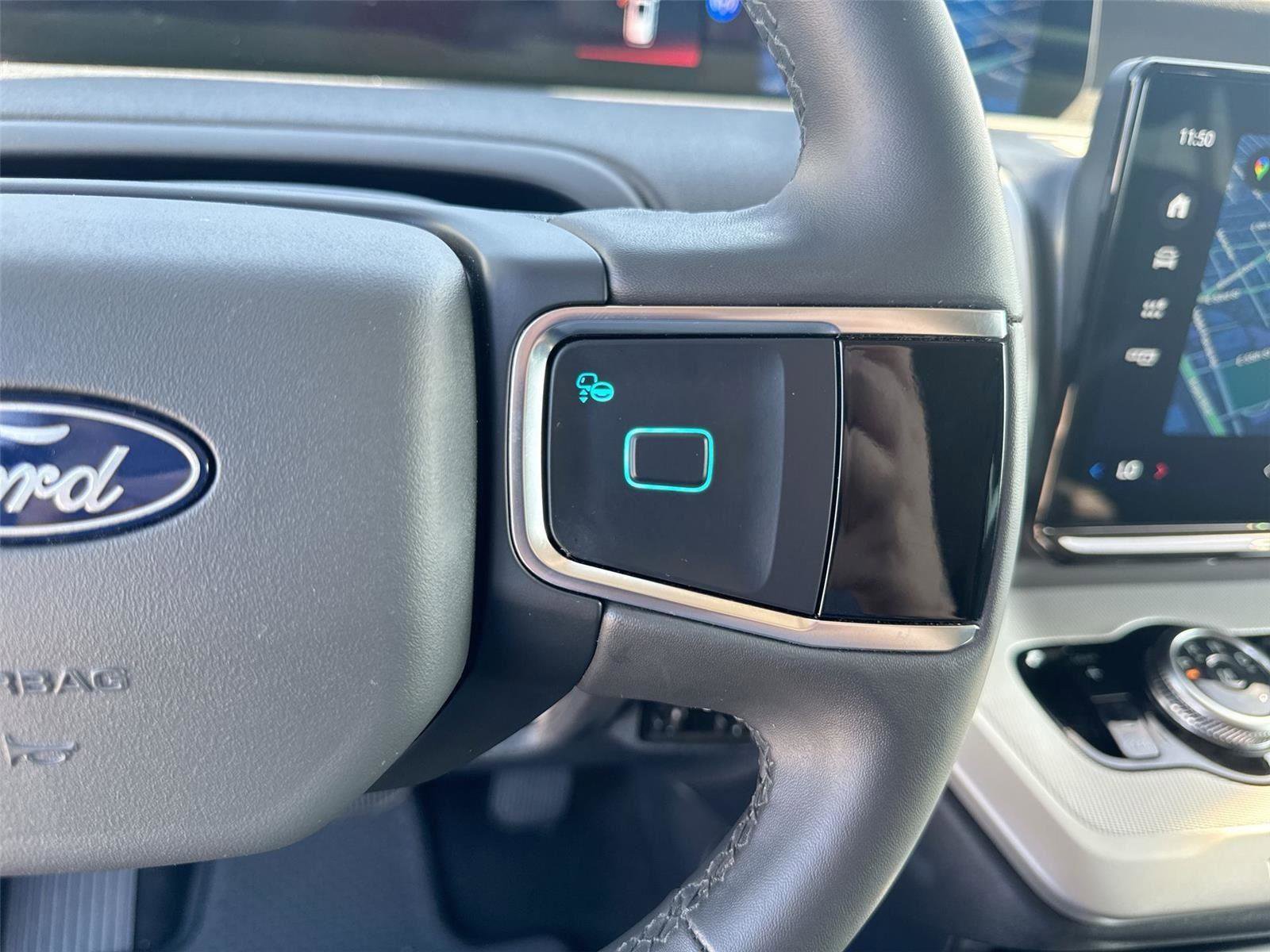 Certified 2025 Ford Expedition Active RWD image 27