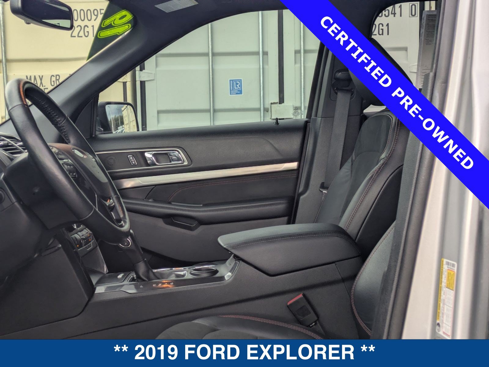 Certified 2019 Ford Explorer XLT w/ Equipment Group 202A FWD image 24