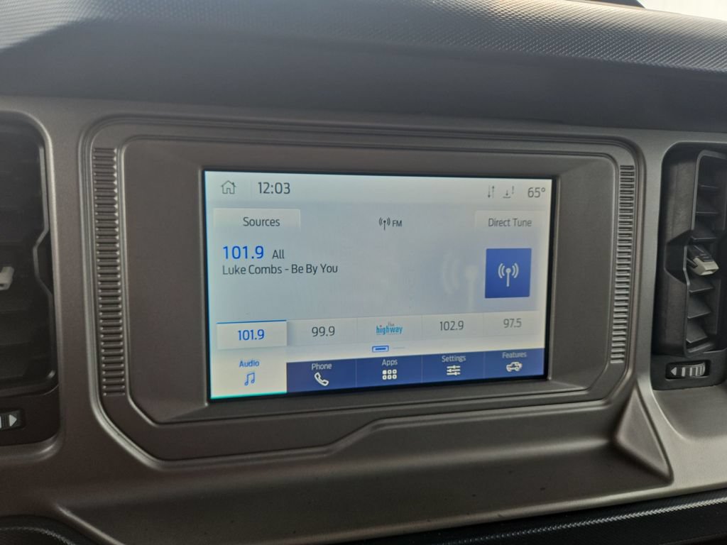 Certified 2022 Ford Bronco Outer Banks AWD/4WD image 9