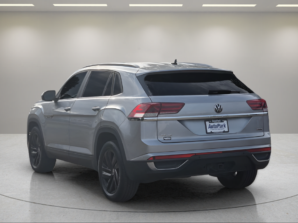 Used 2022 Volkswagen Atlas Cross Sport SE w/ Black Wheel Package AWD/4WD image 6