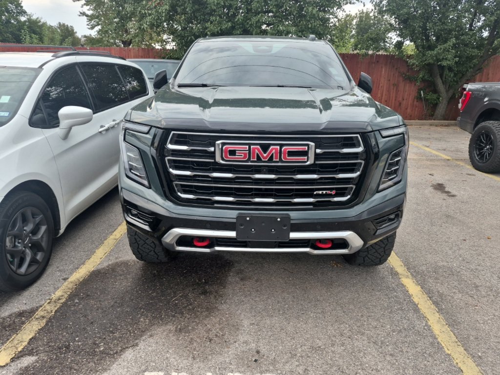 Used 2026 GMC Yukon AT4 w/ AT4 Premium Package AWD/4WD image 31