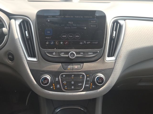 Used 2025 Chevrolet Malibu LT FWD image 26