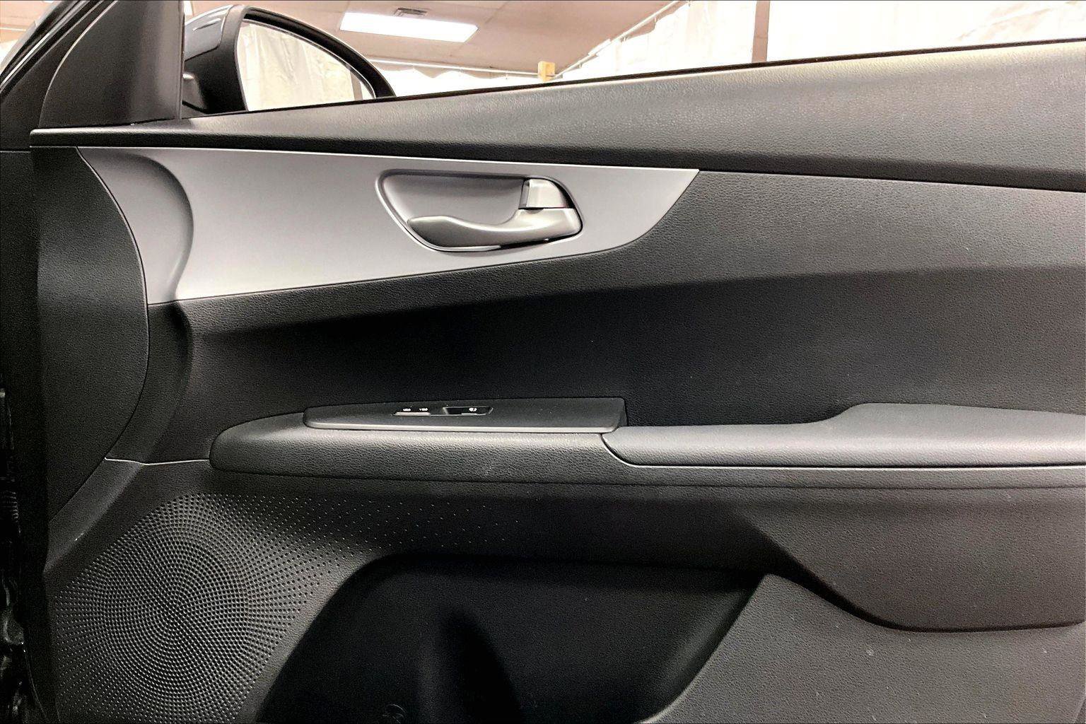 Used 2024 Kia Forte LXS image 23