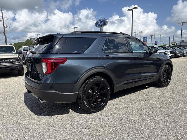 Certified 2024 Ford Explorer ST-Line w/ Class IV Trailer Tow Package RWD image 3