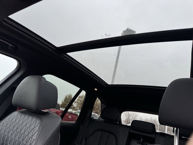 Used 2025 BMW X5 xDrive50e image 20