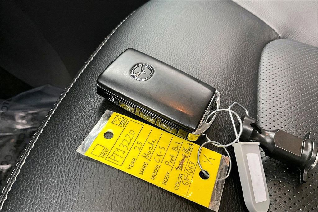 Used 2025 MAZDA CX-5 AWD 2.5 S w/ Preferred Package image 13