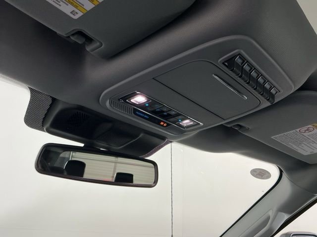 Certified 2025 Ford F350 Lariat w/ Black Appearance Package image 25