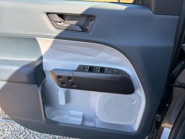 Certified 2025 Ford Maverick XLT image 23